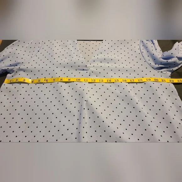 Banana Republic Sky Blue Polka Dot Blouse Sz L - Picture 4 of 8